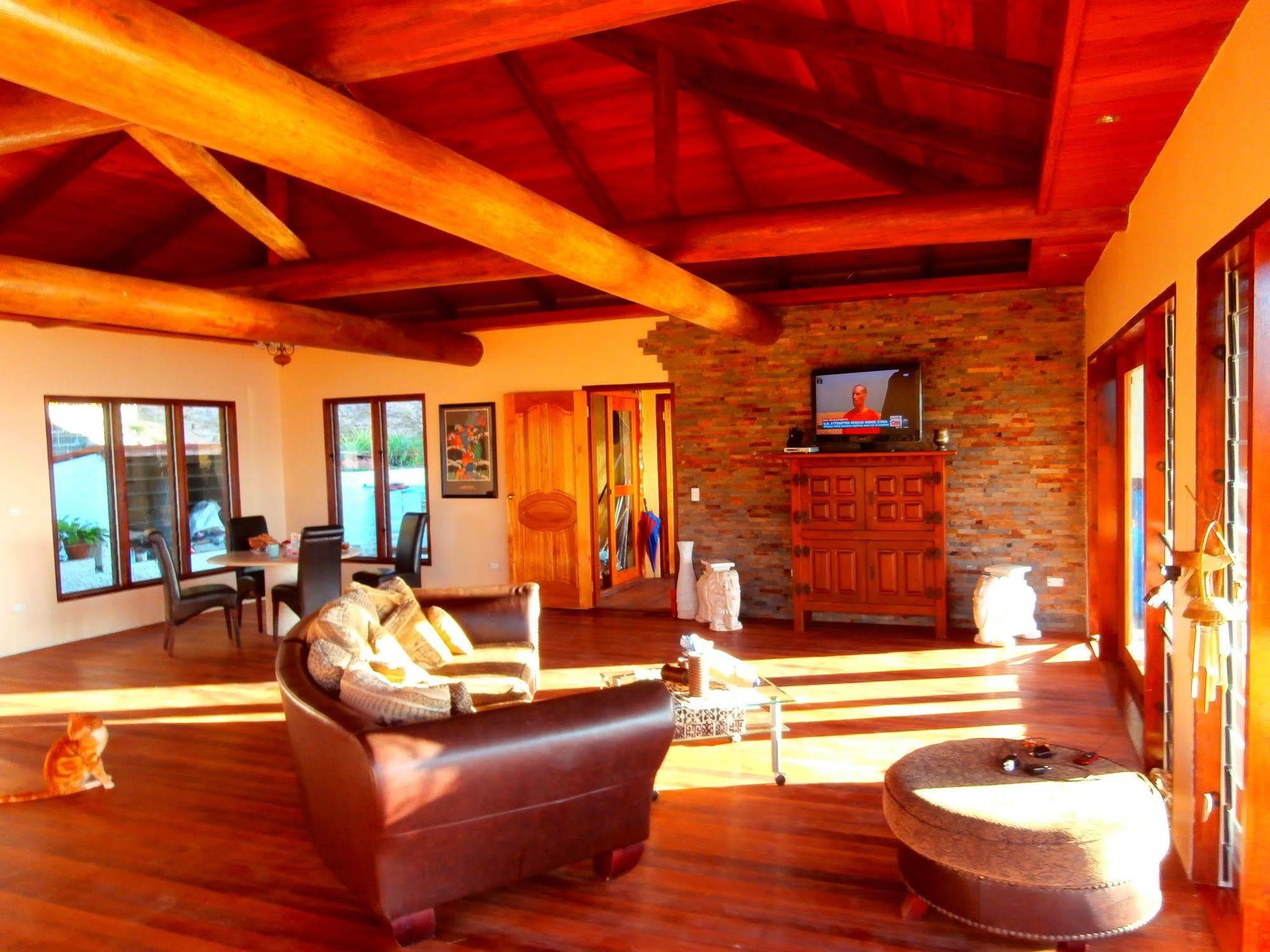 Korovesi Sunshine Villas ซาวูซาวู ภายนอก รูปภาพ